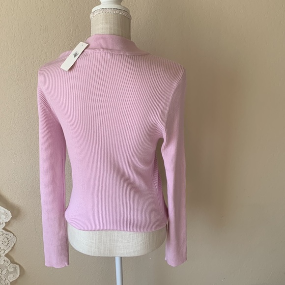 Cute Junior’s long sleeve top. NWT, color (winsome orchid). XL - Picture 5 of 8